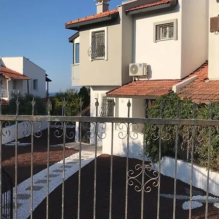 Baran Center فيلة Çeşme